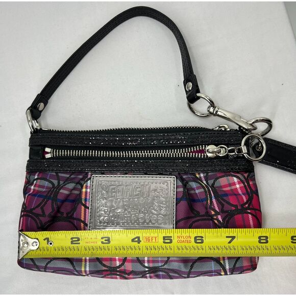 Coach purse Poppy Signature Pink plaid large wristlet bag - Picture 13 of 15